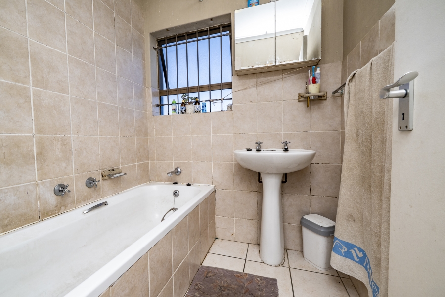 2 Bedroom Property for Sale in Brackenfell South Western Cape
